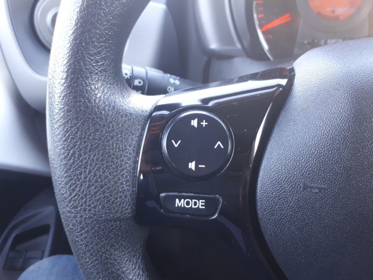 Peugeot 108 - 1.0 e-VTi Active RADIO/AIRCO/CENTR.VERGR/ELEC.RAMEN