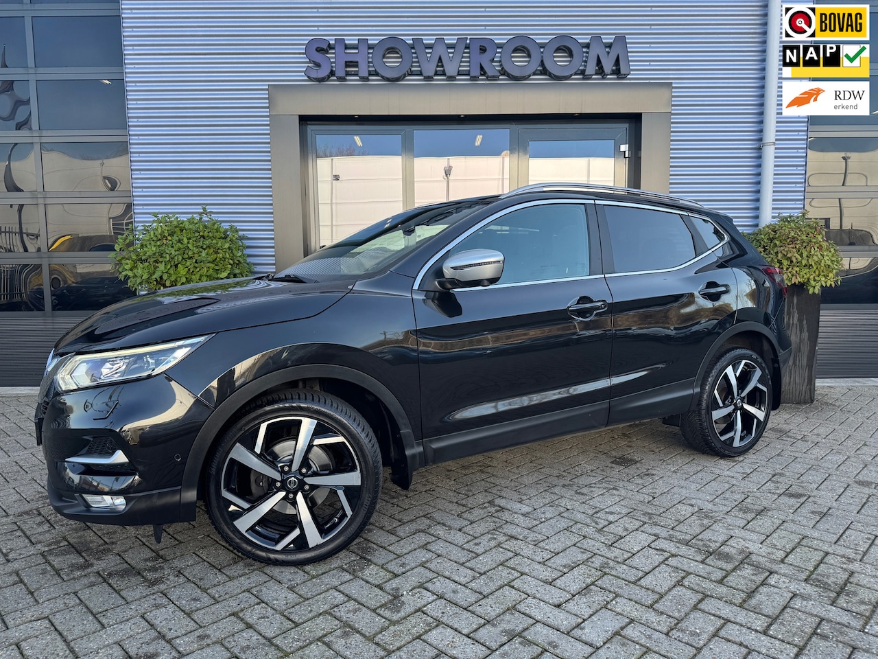 Nissan Qashqai - 1.3 DIG-T Tekna + Automaat|Bose|Leder|Pano|Apple carplay|Camera - AutoWereld.nl