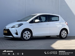 Toyota Yaris - 1.5 Hybrid Active / Navigatie / Automatische Airco / Camera / Cruise Control