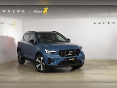 Volvo XC40 - B4 211PK Automaat Plus Dark / Climate pack / Donker getint glas / 19'' velgen / Adaptieve