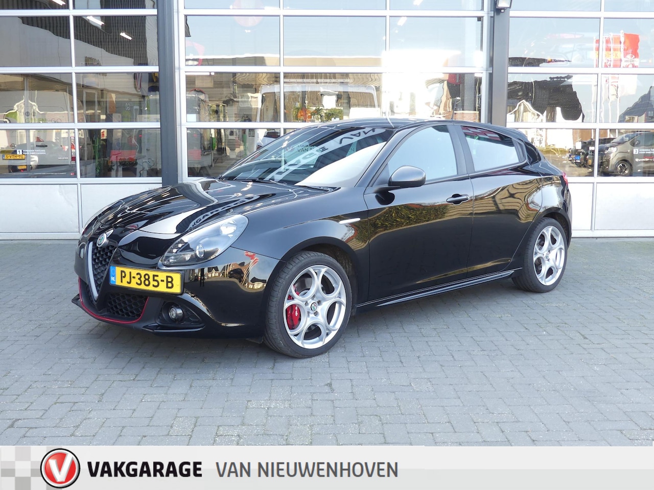 Alfa Romeo Giulietta - 1.4 Turbo MultiAir Super 1.4 Turbo MultiAir Super - AutoWereld.nl