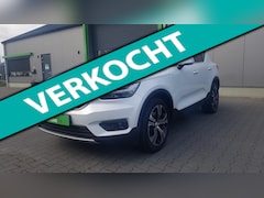 Volvo XC40 - 2.0 T5 AWD Inscription Full Options 1e eigenaar Weinig KM Pano dak Vele opties Zeer nette