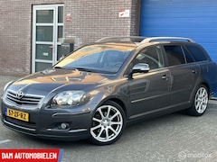 Toyota Avensis Wagon - 2.0 VVTi Executive Leder, Navi, Cruis C