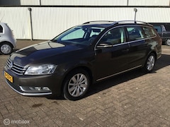 Volkswagen Passat Variant - 2.0 TDI Highline Blue PANO DAK