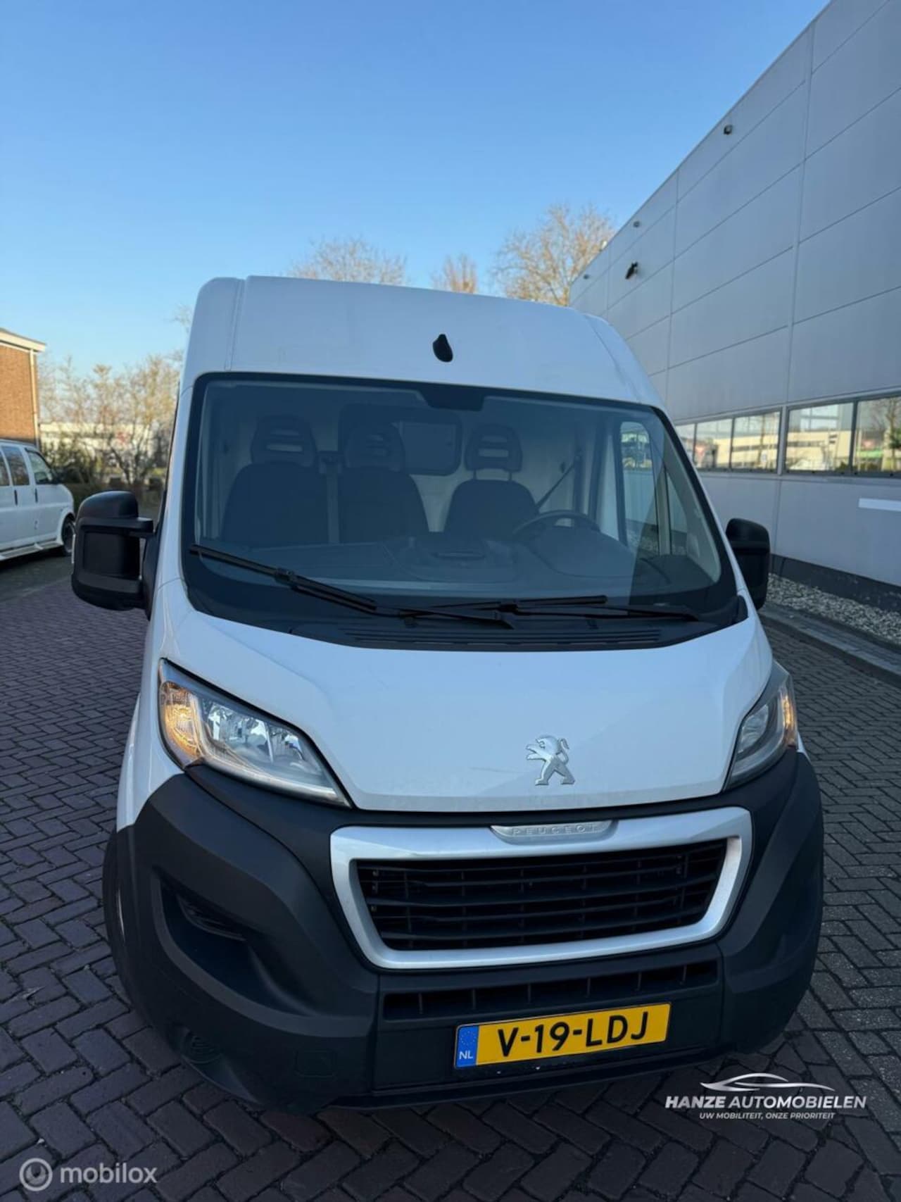 Peugeot Boxer - Bestel 333 2.2 BlueHDi 140 L2H2 Pro - AutoWereld.nl