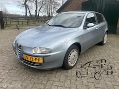 Alfa Romeo 147 - 1.6 T.Spark Progression AIRCO/TREKHAAK/INRUIL KOOPJE