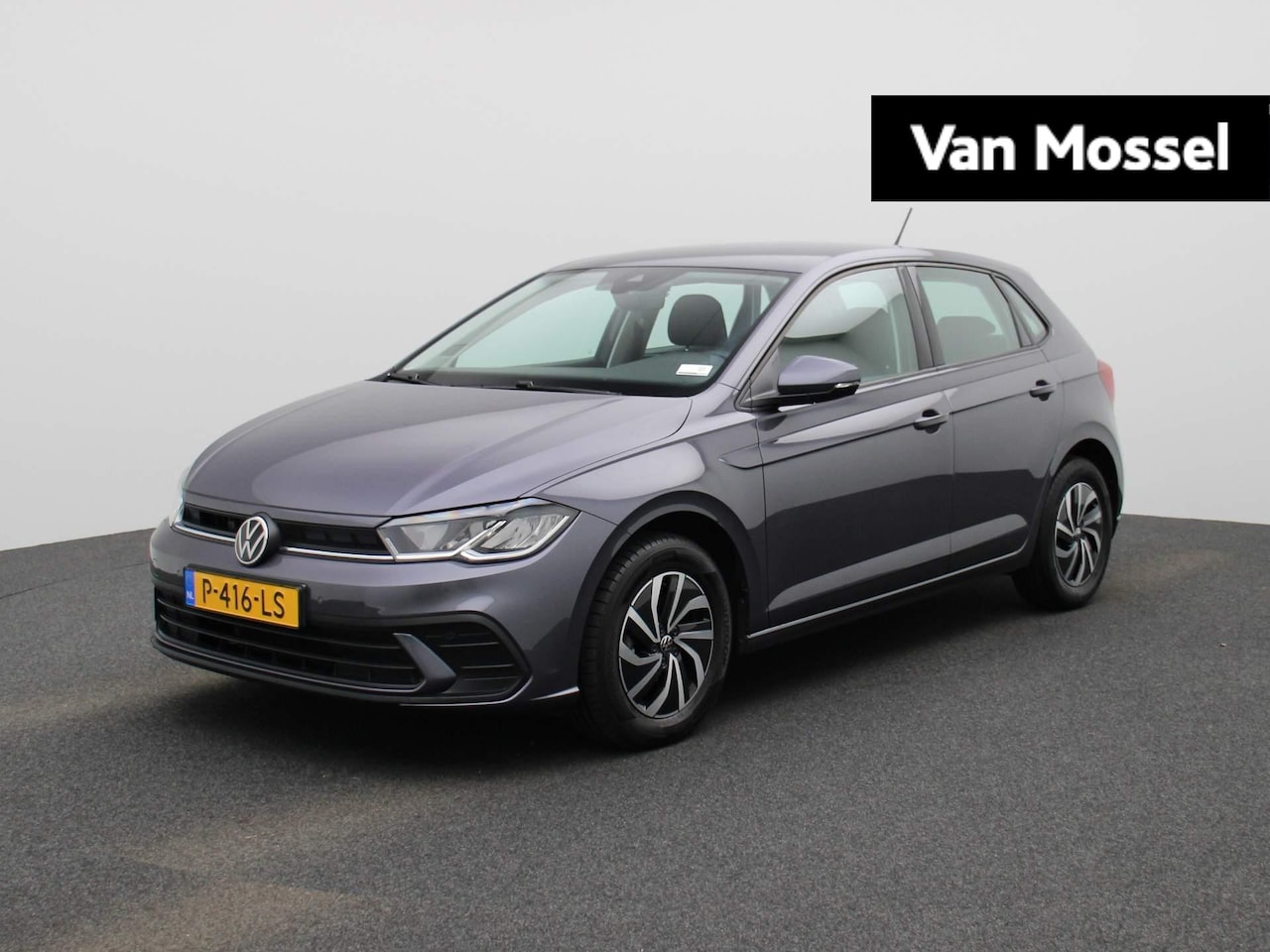 Volkswagen Polo - 1.0 TSI Life Automaat | Navigatie | Airco | Parkeersensoren | LED | 15 Inch Velgen | - AutoWereld.nl