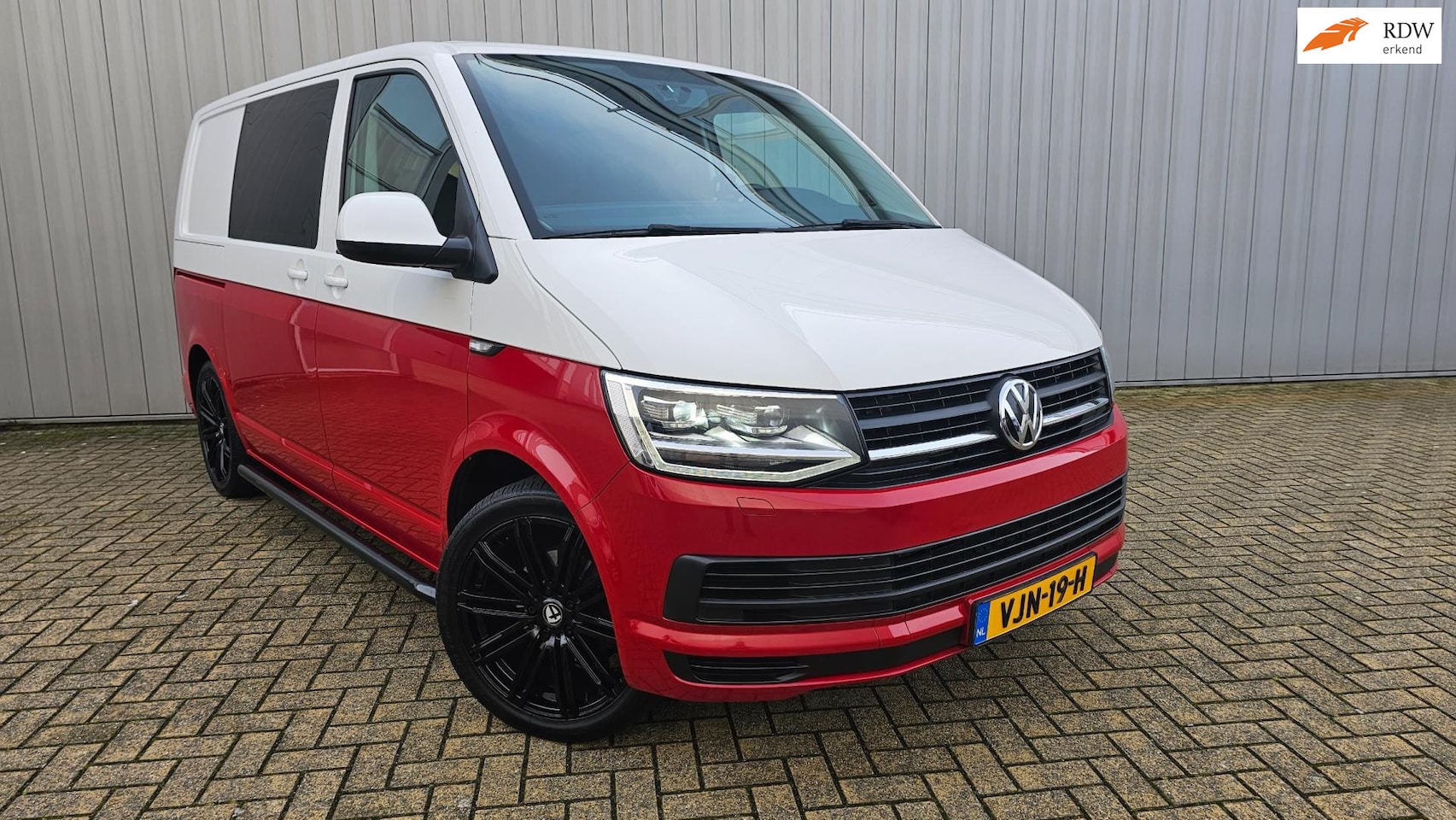 Volkswagen Transporter - 2.0 TDI DC. 6 Pers !! Highline LED,Automaat.Nieuwstaat - AutoWereld.nl