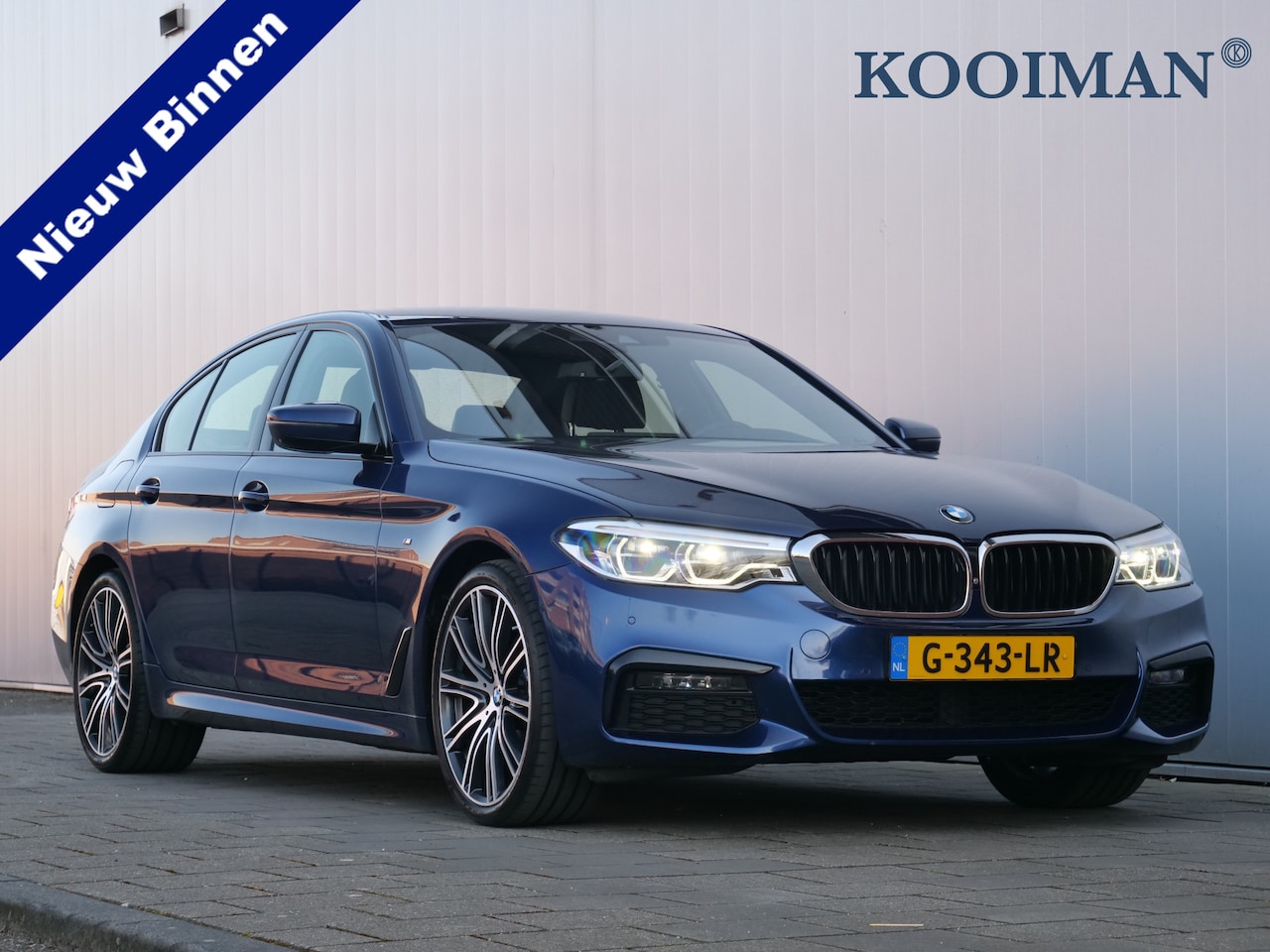 BMW 5-serie - 520i 184pk High Executive Edition Automaat M-Pakket Memory-stoelen / 360 Camera / 20 Inch - AutoWereld.nl