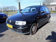 Volkswagen Polo - 1.6 5 drs automaat 167 dkm apk 19-7-2025