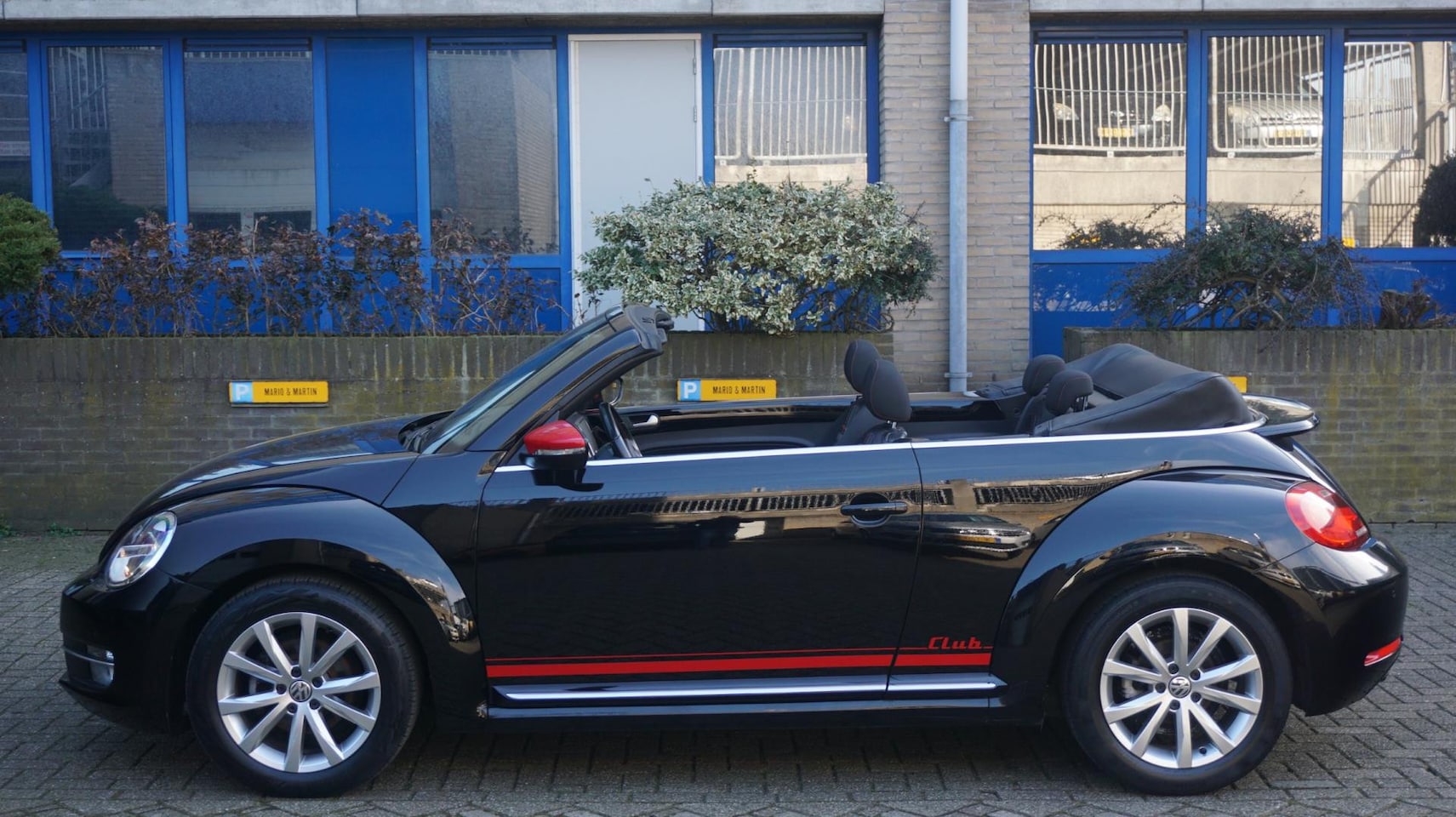 Volkswagen Beetle Cabriolet - 1.2 TSI Design BlueMotion 1.2 TSI Design BlueMotion - AutoWereld.nl