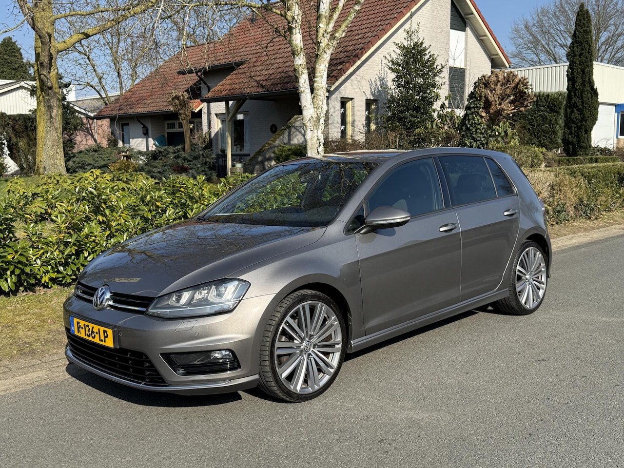 Volkswagen Golf Variant - 1.4 TSI 140PK 3x R-Line Keyless•Camera - AutoWereld.nl