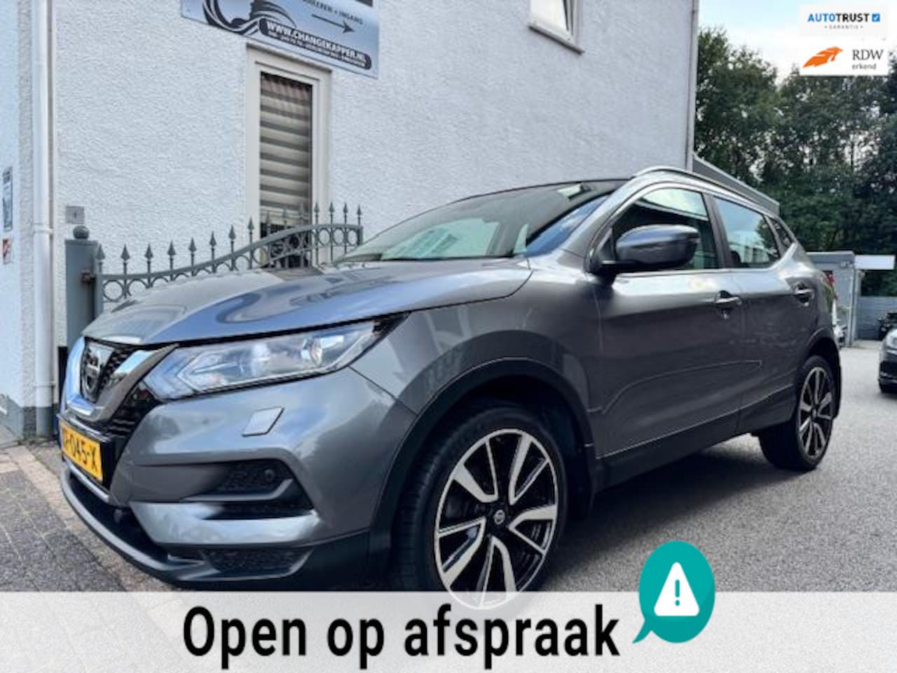 Nissan Qashqai - 1.2 Visia | Airco | Cruise | Stoelverwarming | PDC | LM Velgen | Nette staat - AutoWereld.nl