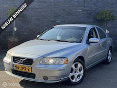 Volvo S60 - 2.4D Drivers Edition -LEDER-NAVI- *INRUIL MOGELIJK