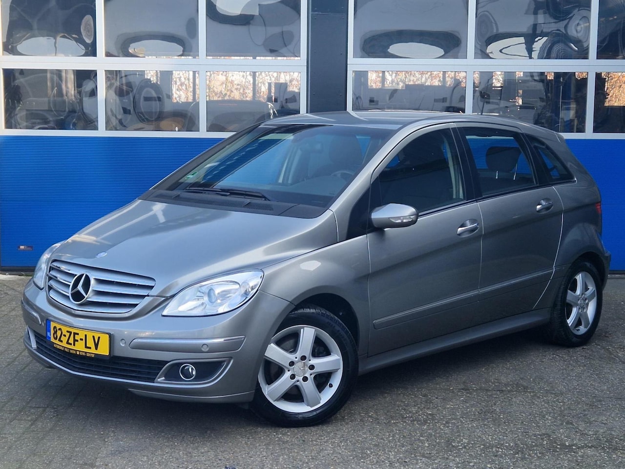 Mercedes-Benz B-klasse - 200 / Automaat / Trekhaak / Cruise control / ECC / All season banden - AutoWereld.nl