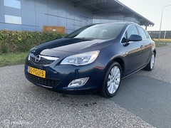 Opel Astra - 1.4 Turbo Cosmo