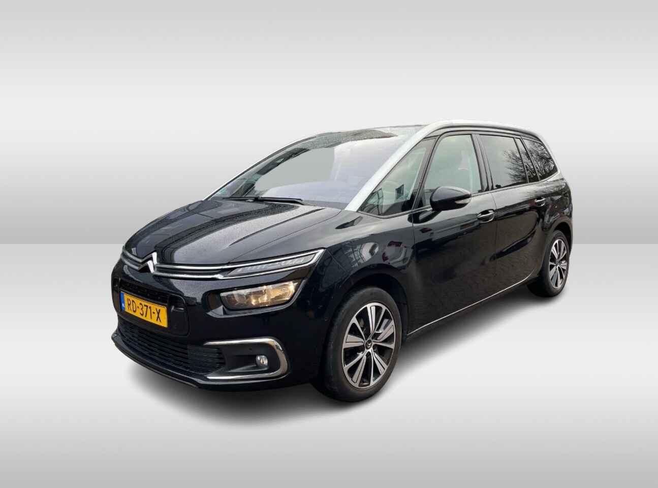 Citroën Grand C4 Picasso - 1.2 PureTech Business 7p. / Trekhaak / Panoramadak / Camera / Keyless / Half leder / 18'' - AutoWereld.nl