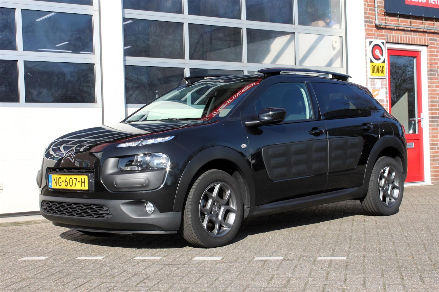 Citroën C4 Cactus - e-THP 110pk Business