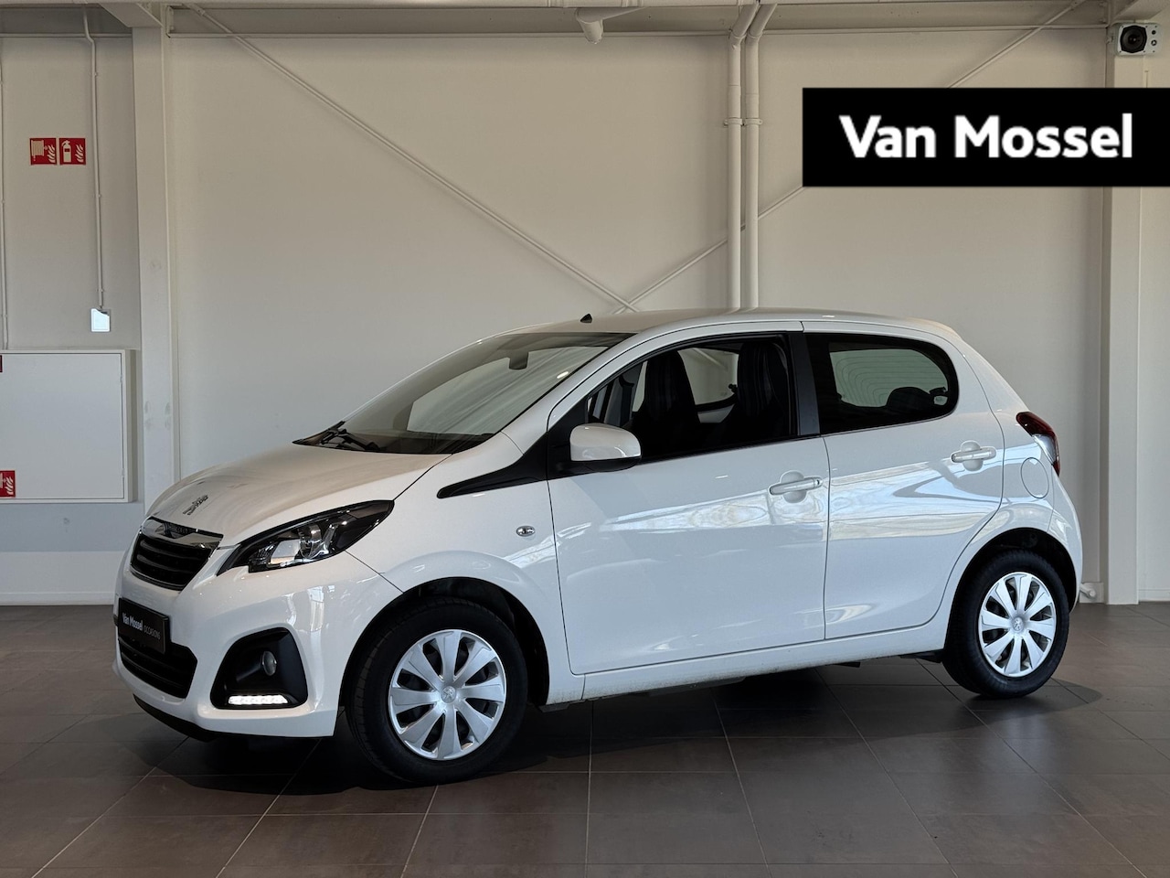 Peugeot 108 - 1.0 e-VTi Active | Airco | Elektrische ramen | Zuinig! - AutoWereld.nl