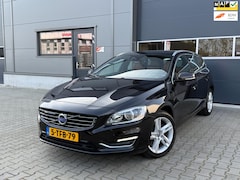 Volvo V60 - 2.4 D6 AWD Plug-In Hybrid Summum