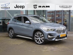 BMW X1 - xDrive25e High Executive | Pano | Head up | Leer | Stuurverwarming