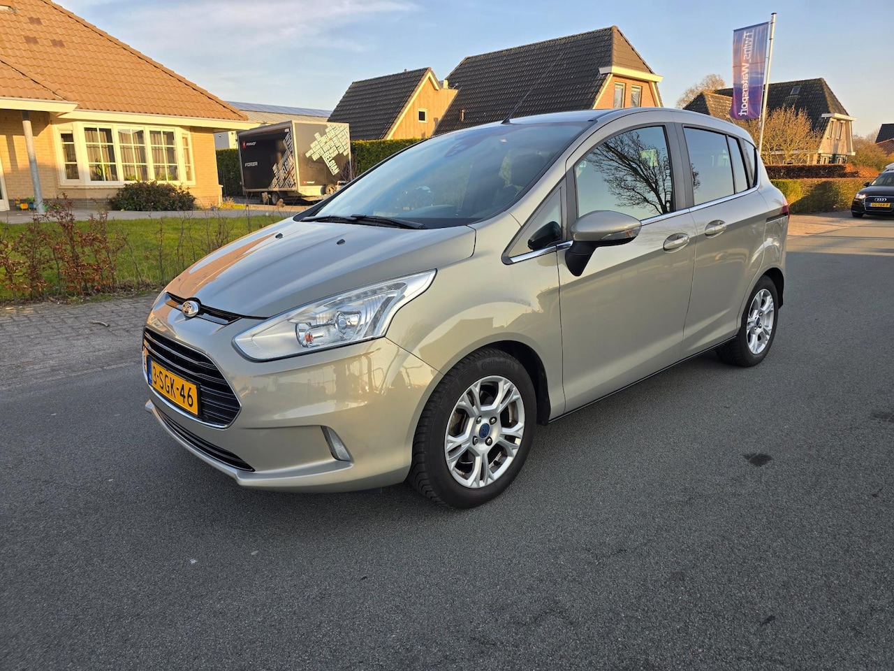 Ford B-Max - 1.0 EcoBoost Titanium I Camera - AutoWereld.nl