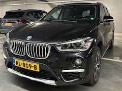 BMW X1 - 2.0i xDrive High Executive Orange Edition