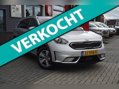 Kia Niro - 1.6 GDi Hybrid DynamicPlusLine / Achteruitrijcamera / Verwarmbare voorstoelen