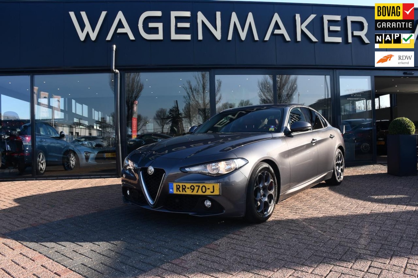 Alfa Romeo Giulia - 2.0T Super AUT|Cruise|NAV|Cam|DealerOH - AutoWereld.nl