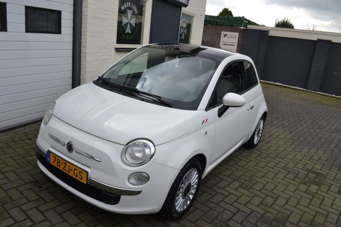 Fiat 500 - 1.2 Lounge Panor./Airco/ Echt Mooie Auto - AutoWereld.nl