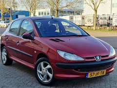 Peugeot 206 - 1.6 GENTRY 5D Automaat.132dk NAP.Onderhoudboekjes.Klimaat