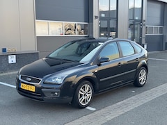 Ford Focus - 1.6-16V Futura