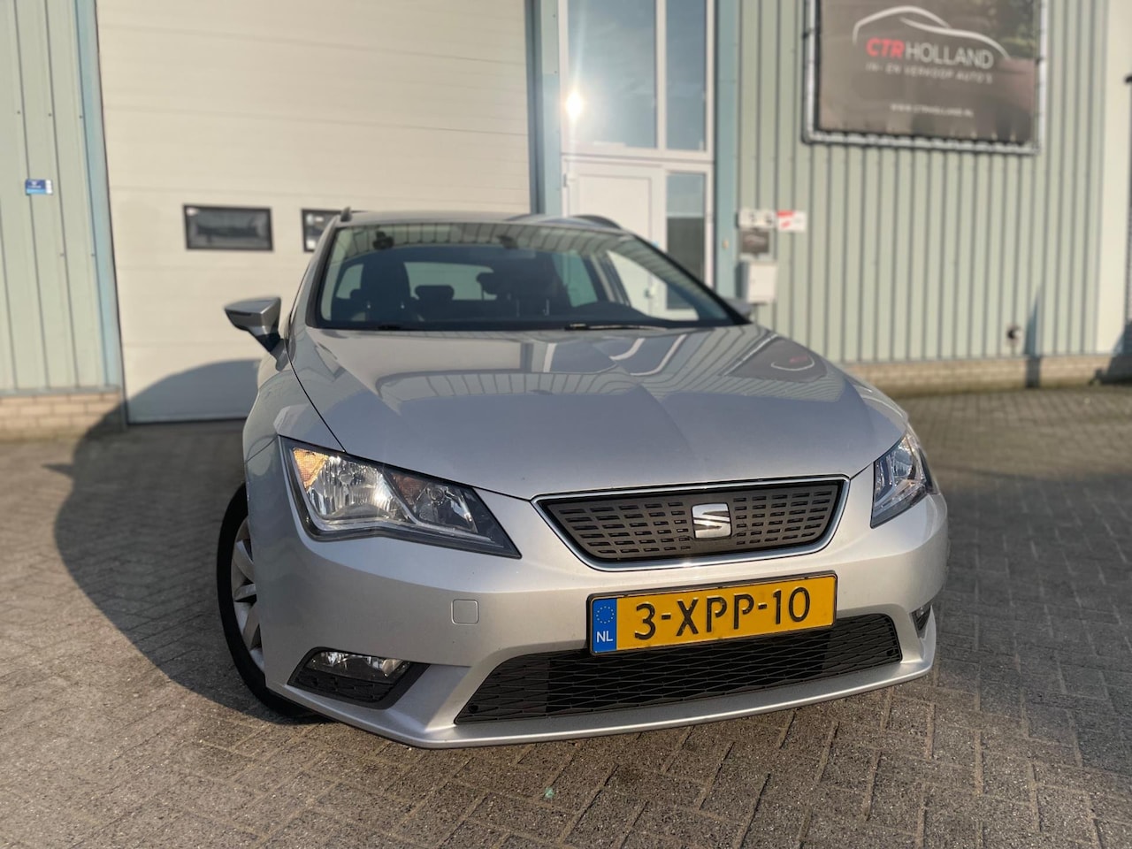 Seat Leon ST - 1.6 TDI Reference Business (bj 2014) Climate|Navi|PDC - AutoWereld.nl