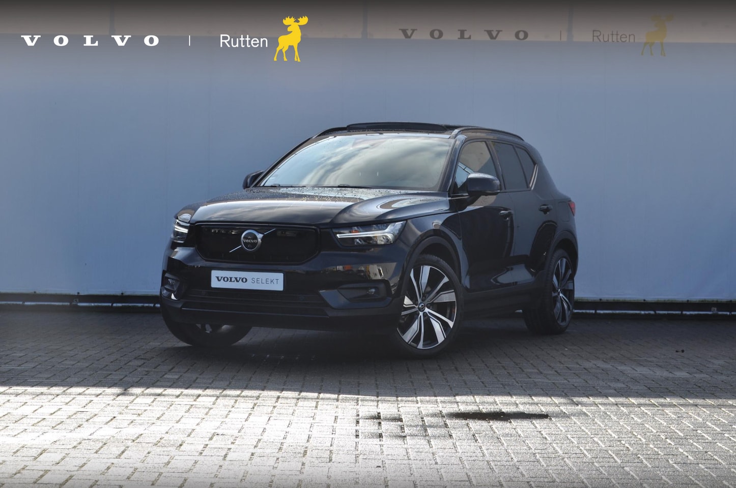 Volvo XC40 - P8 408PK Automaat AWD R-Design / Adaptieve cruise control / BLIS / Panoramadak / 20"Velgen - AutoWereld.nl