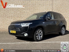 Mitsubishi Outlander - 2.0 PHEV Instyle+ | Schuifdak | Leder | Camera | Afn. Trekhaak | Climate |