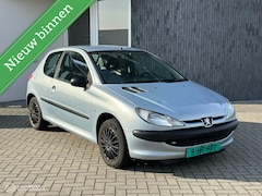 Peugeot 206 - 1.4 Gentry