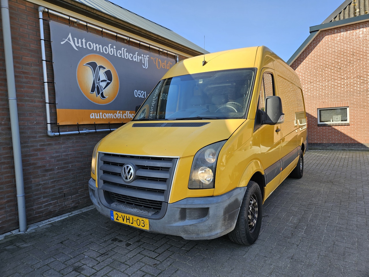 Volkswagen Crafter - 35 2.5 TDI L2H2 DC Trendline 35 2.5 TDI L2H2 DC Trendline - AutoWereld.nl