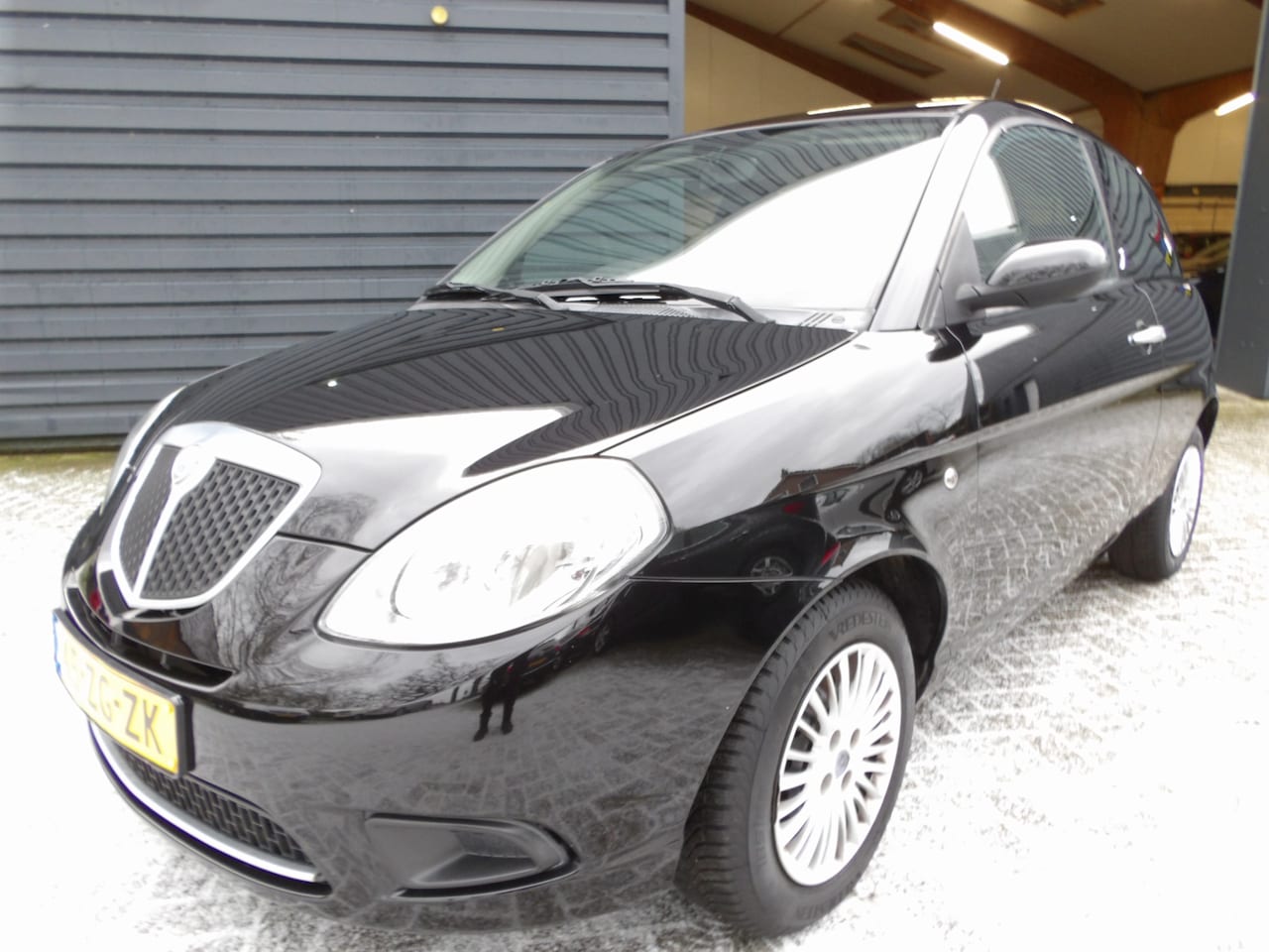 Lancia Y(psilon) - Ypsilon 1.2 Argento Airco Centraal - AutoWereld.nl