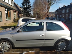 Opel Corsa - 1.0-12V Essentia