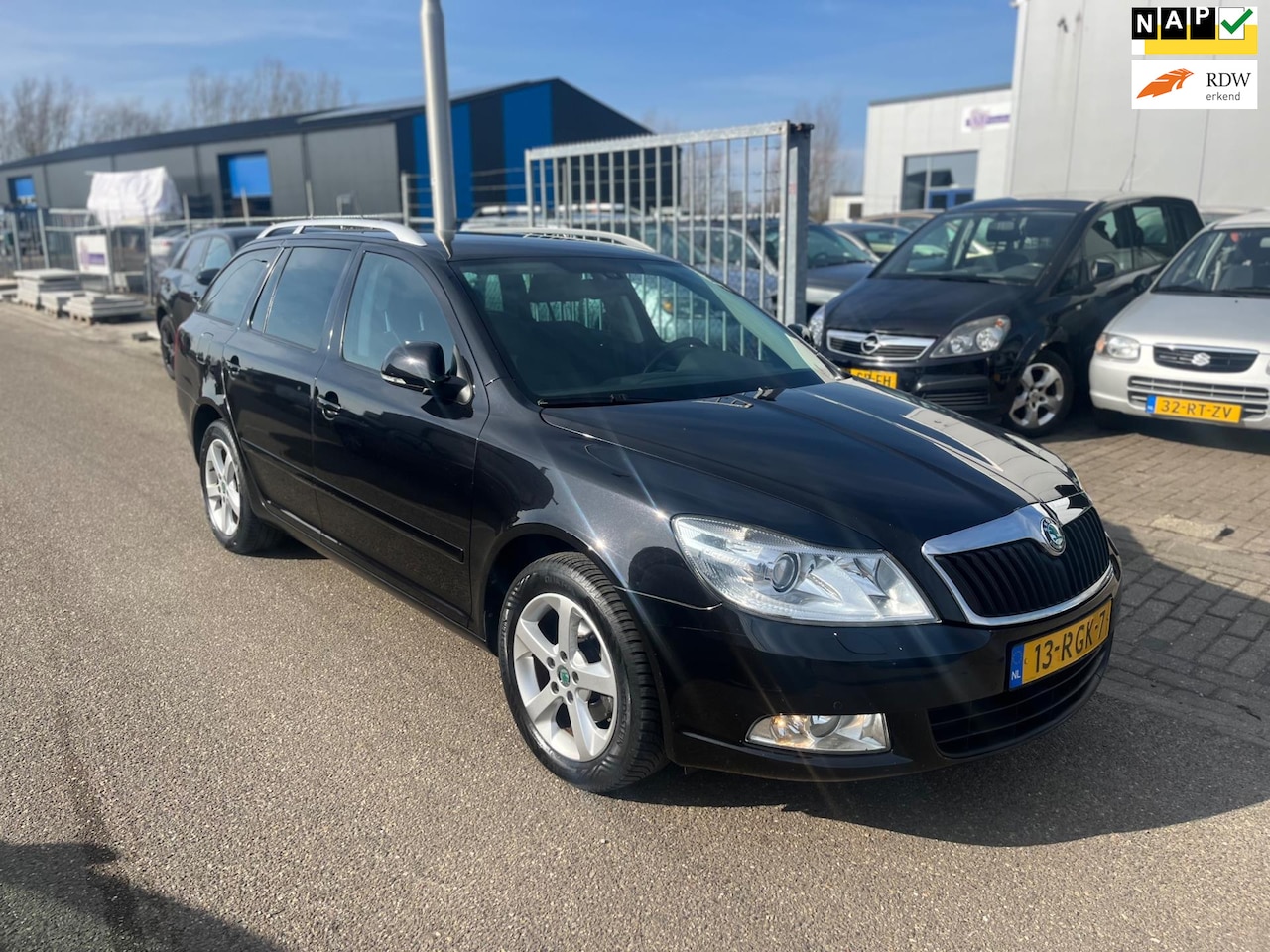 Skoda Octavia Combi - 1.2 TSI Elegance Business Line DSG - AutoWereld.nl