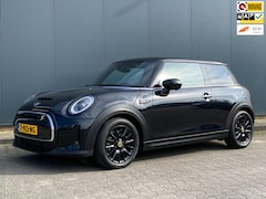 MINI Cooper - Camden 33kWh 184PK | Volledig Leder | Full LED | CarPlay | NAP | BOVAG garantie