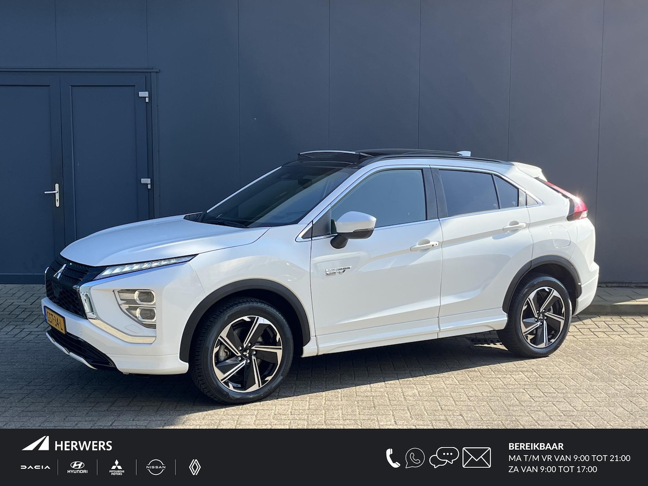 Mitsubishi Eclipse Cross - 2.4 PHEV Prestige S-AWC 4WD Automaat / 1500KG Trekgewicht / All Season Banden / Schuif-/Op - AutoWereld.nl