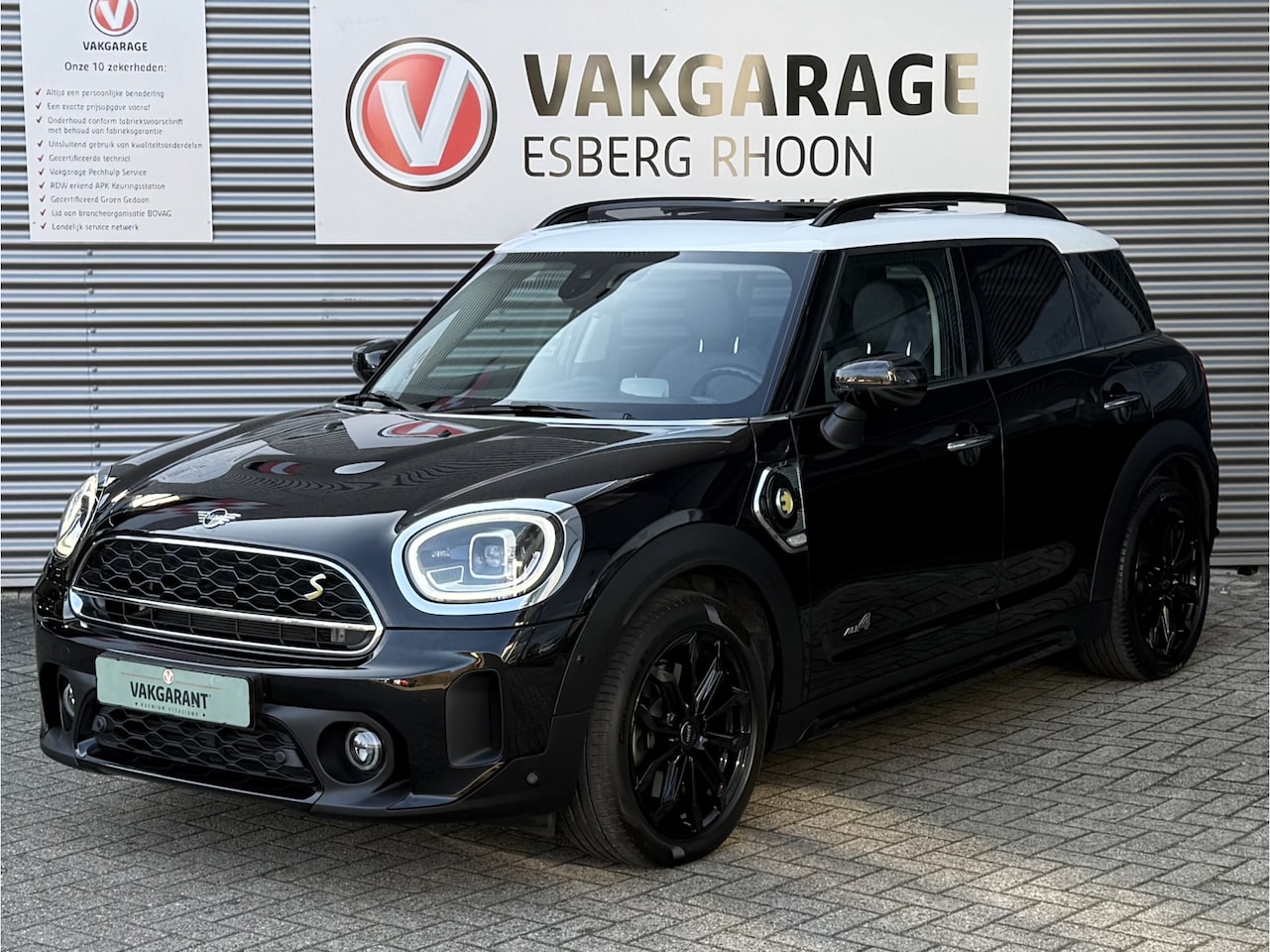 MINI Countryman - Mini 2.0 Cooper S E ALL4 Chili PHEV AUTOMAAT,NAVI/CAM,PANO,HUD,LED - AutoWereld.nl