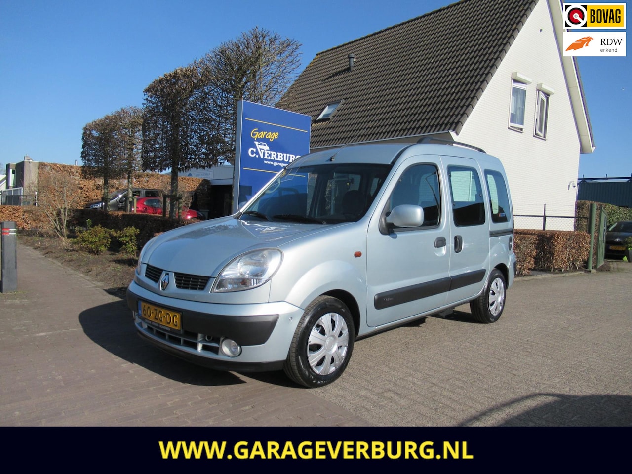 Renault Kangoo - 1.6 16V Privilège Automaat / Rolstoelauto / Invalidevervoer - AutoWereld.nl