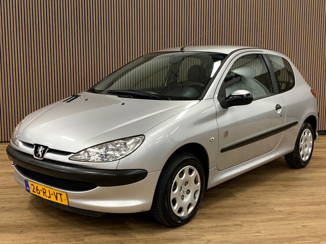 Peugeot 206 - 1.4 X-Design|101000KM|Nieuwe APK| - AutoWereld.nl