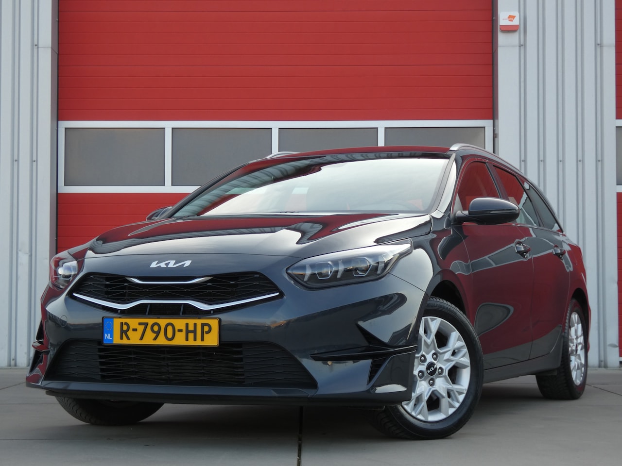 Kia Cee'd Sportswagon - Ceed 1.5 T-GDi DynamicLine/ lage km/ zeer mooi! - AutoWereld.nl