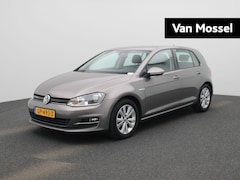 Volkswagen Golf - 1.0 TSI Comfortline | Climate Control | Parkeersensoren | Lichtmetalen Velgen |