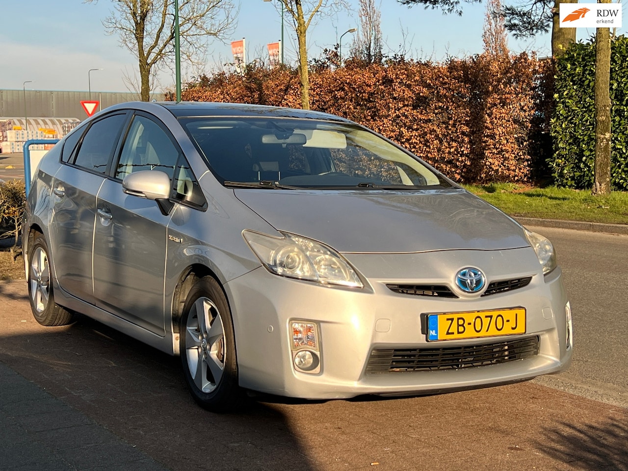 Toyota Prius - 1.8 Comfort *BOEKJES COMPLEET|APK 02-2026! - AutoWereld.nl