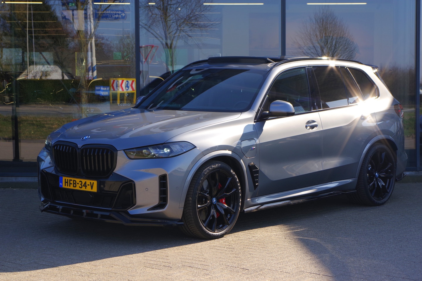 BMW X5 - xDrive50e 490 PK M-Sport Pro, Panoramadak, Elek. Trekhaak, Head-Up Display, Harman / Kardo - AutoWereld.nl