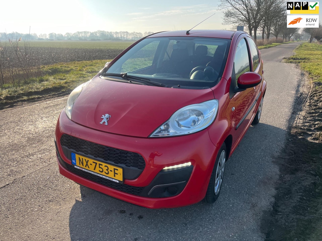 Peugeot 107 - 1.0-12V XS / automaat! 5 deurs - AutoWereld.nl